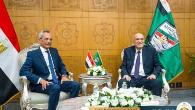 وزير شئون المجالس النيابية يُهنئ رئيس هيئة قضايا الدولة بتوليه منصبه ويبحث التعاون