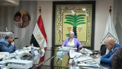 "المجلس القومي للطفولة والأمومة" يبحث حزمة من الملفات الاستراتيجية المتعلقة