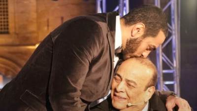وفاة والد الفنان تامر حسني بعد صراع مع المرض
