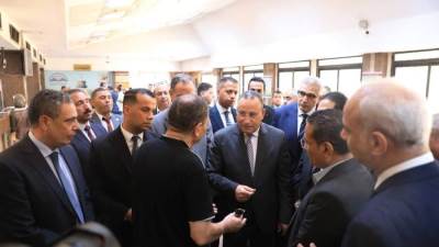 وزير التعليم العالي والبحث العلمي والقائم بعمل وزير الثقافة يتفقد مكتب التنسيق الرئيسي بجامعة القاهرة