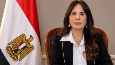 وزيرة الإسكان تتابع الموقف التنفيذي لعدد من المشروعات السكنية في 5 مدن جديدة