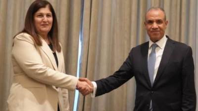 وزير الخارجية يلتقي وزيرة خارجية دولة فلسطين على هامش الاجتماع الوزاري حول القدس في عمّان