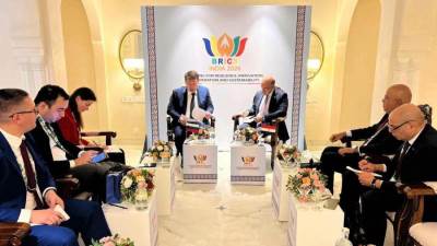 وزير الاستثمار يبحث مع نائب وزير التنمية الاقتصادية الروسي تعزيز التجارة والاستثمارات المشتركة