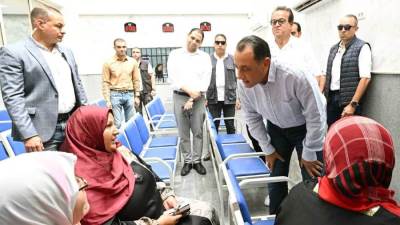 رئيس الوزراء يتفقد مركز طب الأسرة بقرية سندبسط ضمن مشروعات المبادرة الرئاسية "حياة كريمة"