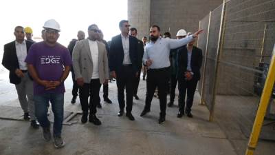وزير الصناعة يتفقد مجمع "e2 العلمين الصناعي" التابع لمجموعة التنمية الصناعية (IDG)