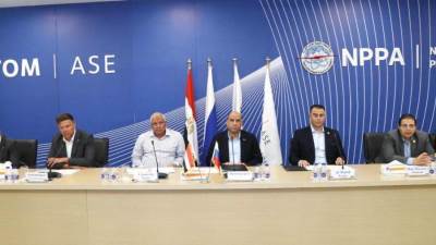وزير العمل ومحافظ مطروح يتفقدان مشروع المحطة النووية بالضبعة