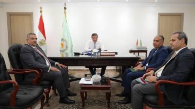 وزير الزراعة يستقبل سفير مصر الجديد لدى أوغندا لتعزيز التعاون والتبادل التجاري والتدريب