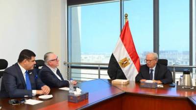 نائب رئيس الوزراء للشؤون الاقتصادية يبحث مستجدات مشروع "برج فوربس العالمي" بالعاصمة الجديدة