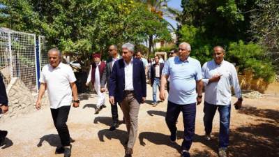 وزير السياحة والآثار ومحافظ مطروح يتفقدان منافذ منتجات الزيتون والتراث البدوي 