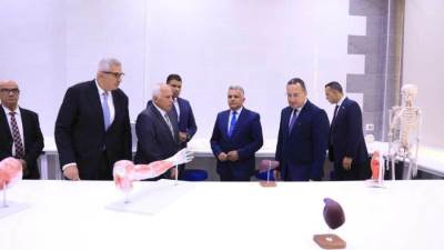 وزير التعليم العالي يتفقد جامعة السويس الأهلية