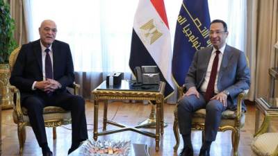 تعاون بين «الاتصالات» وهيئة قضايا الدولة لتعزيز العدالة الرقمية والذكاء الاصطناعي