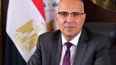 سويلم يتابع أعمال تطوير مصانع مواسير الصرف المغطى في إطار منظومة المياه 2.0