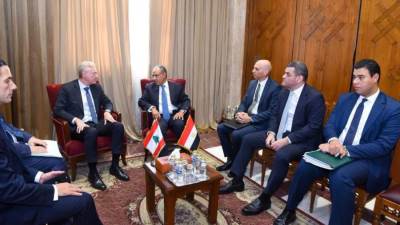 وزير الخارجية يبحث مع نظيره اللبناني سبل دعم مصر لسيادة لبنان ومؤسساته الوطنية