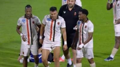 الإصابة تُجبر تريزيجيه على مغادرة مباراة الرياض والخليج