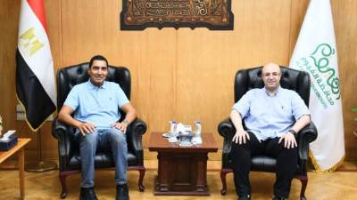 وزير الشباب والرياضة ومحافظ الفيوم يبحثان سبل دعم المنشآت الرياضية وتعزيز الخدمات المقدمة للشباب بالمحافظة