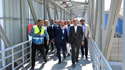رئيس الوزراء يتفقد المرحلة الثانية من الأتوبيس الترددي (BRT)
