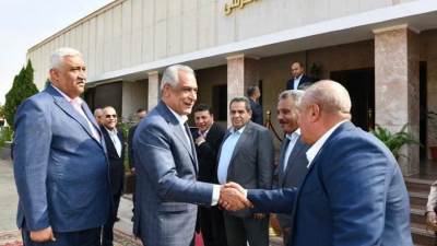 وزير الدولة للإنتاج الحربي يتابع انتظام العملية الإنتاجية لشركة أبو زعبل للكيماويات المتخصصة