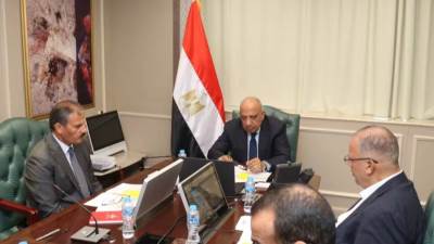 وزير الكهرباء والطاقة المتجددة يتابع مع الاستشاري الدولي مستجدات العمل على تحديث استراتيجية الطاقة المتكاملة والمستدامة حتى عام 2040