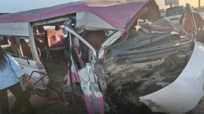 إصابة 17 طالبا إثر انقلاب ميكروباص تابع لمدرسة على طريق السويس عند مدخل الرحاب بالقاهرة