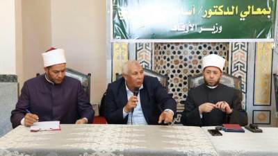 وزير الأوقاف يلتقي أئمة وواعظات مديرية أوقاف شمال سيناء بحضور مدير المديرية ومحافظ مطروح