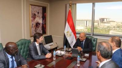 وزير الكهرباء يبحث مع السكرتير العام والرئيس التنفيذي للمنظمة الدولية للمواصفات الكهروتقنية "IEC" سبل التعاون