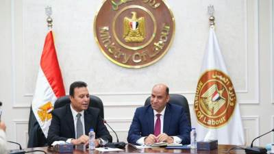 وزير العمل يلتقي رئيس الجهاز المركزي للتعبئة والإحصاء لتعزيز التعاون وتبادل البيانات لدعم ملفات العمل وسوق العمل