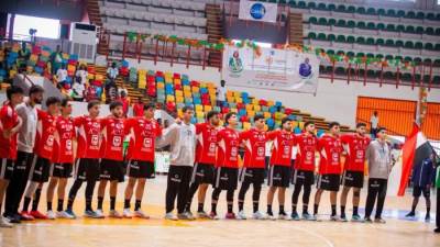 وزير الرياضة يهنئ منتخب الناشئين لكرة اليد بعد تتويجه ببطولة أفريقيا