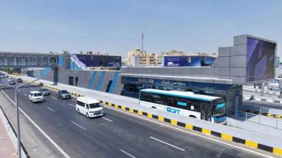 النقل: غدًا السبت بدء تشغيل المرحلة الثانية من الأتوبيس الترددي BRT من طريق العين السخنة حتى صن كابيتال
