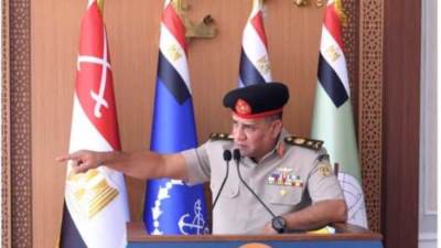 الفريق أشرف سالم زاهر القائد يشهد حفل تخرج الدفعة (163) ضباط صف مُعلمين
