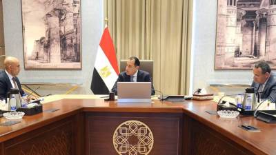 الحكومة تبدأ استعداداتها لتنظيم مؤتمر شهر أكتوبر الذي كلف به فخامة الرئيس