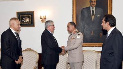 وزير الدفاع يحيي ذكرى رحيل الزعيم جمال عبد الناصر نيابةً عن الرئيس السيسي