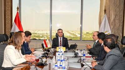وزير التموين يتابع خطة عمل جهاز تنمية التجارة الداخلية وموقف المشروعات التجارية واللوجستية