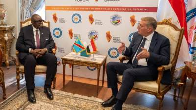 وزير البترول يبحث مع وزير المناجم بجمهورية الكونغو الديمقراطية تعزيز التعاون في التعدين