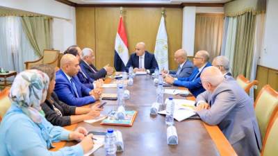 وزير التربية والتعليم يبحث مع ممثلي البنك الألماني للتنمية (KfW) متابعة تنفيذ المشروعات المشتركة لمدارس التكنولوجيا التطبيقية المصرية الألمانية