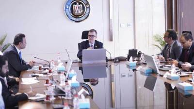 وزير التخطيط يعقد اجتماعا بشأن الاستعدادات لتعداد السكان والمنشآت 2028