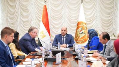 وزير العمل يعقد اجتماعًا مع وفد "العمل الدولية" و"سينرجيز" للاطلاع على مستجدات إعداد الخطة التنفيذية للاستراتيجية الوطنية للتشغيل