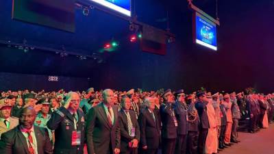 وزير الطيران المدني يبحث فرص التعاون والشراكة في صناعة الطيران