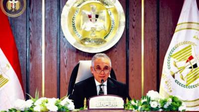 وزير العدل يجتمع برؤساء المحاكم الابتدائية والاقتصادية بمناسبة بداية العام القضائي الجديد