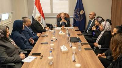 رئيس هيئة الدواء يبحث مع «فايزر» آفاق التعاون لتطوير المنظومة الدوائية وتعزيز الوعي الدوائي