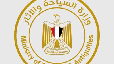 وزارة السياحة تتابع على مدار الساعة حركة رحلات سفر وعودة المعتمرين المصريين في ضوء التطورات الإقليمية الراهنة