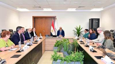 سويلم يلتقي وفد "التحالف العالمي لمستقبل الزراعة” وكبيري مسؤولي عدد من الجامعات البريطانية لبحث التعاون