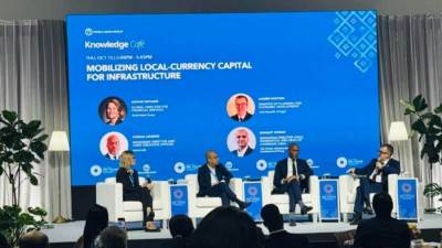 وزير التخطيط يستعرض جهود الحكومة لتنويع مصادر تمويل المشروعات التنموية وخفض الأعباء عن الموازنة العامة