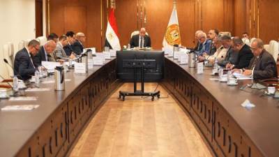 وزير العمل: 2.608 مليار جنيه إعانات طوارئ للعمال في 3999 منشأة منذ بدء نشاط "الصندوق".. ومساندة 12 ألفًا و365 عاملًا خلال سبتمبر 2026 فقط 