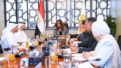 وزيرة التنمية المحلية والبيئة تبحث مع أعضاء الصندوق الدولى للحفاظ على طائر الحبارى بالإمارات سبل دعم محمية العميد بمطروح وتعزيز جهود صون التنوع البيولوجي