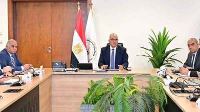 الدكتور سويلم يتابع جهود التحول الرقمي والتوسع في تطبيق التوأمة الرقمية للترع