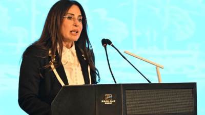 وزيرة الإسكان تستعرض جهود الدولة لتطوير قطاع مياه الشرب والصرف الصحي وتعزيز الأمن المائي