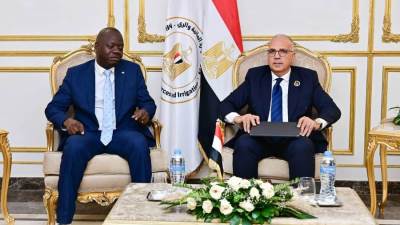 سويلم يبحث مع وزير الدولة للمصايد بأوغندا تعزيز التعاون في الموارد المائية ومكافحة الحشائش المائية