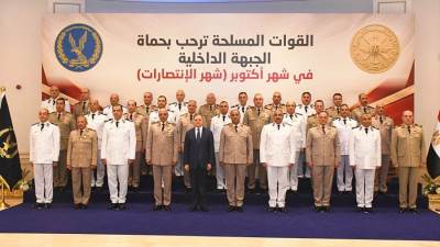 وزيرا الدفاع والداخلية يحتفلان بذكرى انتصارات أكتوبر الـ53