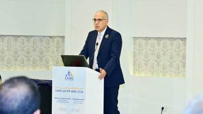 سويلم يؤكد على تعزيز جهود حماية السواحل المصرية من التأثيرات المتزايدة للتغيرات المناخية