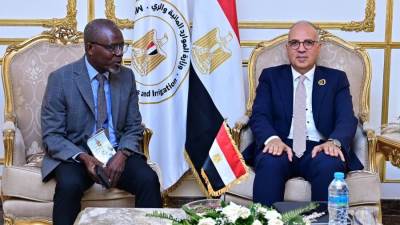 سويلم يبحث مع رئيس هيئة المياه والصرف الصحي الليبيرية تعزيز التعاون في مجال المياه